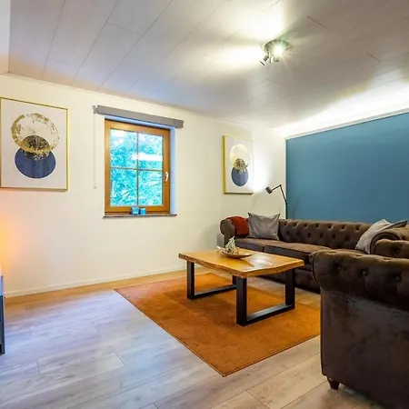 Bills Lodge, le plaisir de la rivière à 2 minutes du centre! La-Roche-en-Ardenne Extérieur photo