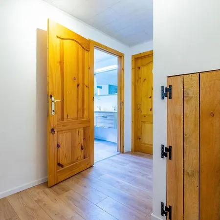 Bills Lodge, le plaisir de la rivière à 2 minutes du centre! La-Roche-en-Ardenne Extérieur photo